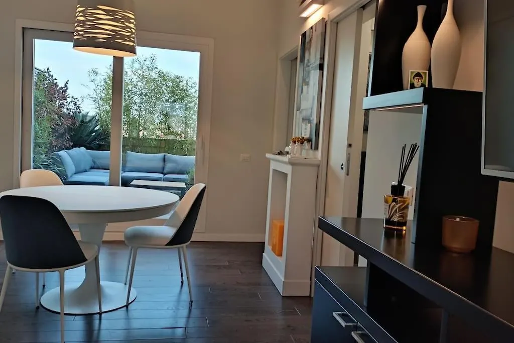 Elegant Apartment Metro A - By Openroma