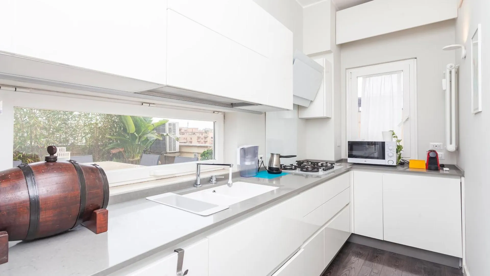 Elegant Apartment Metro A - By Openroma Italy
