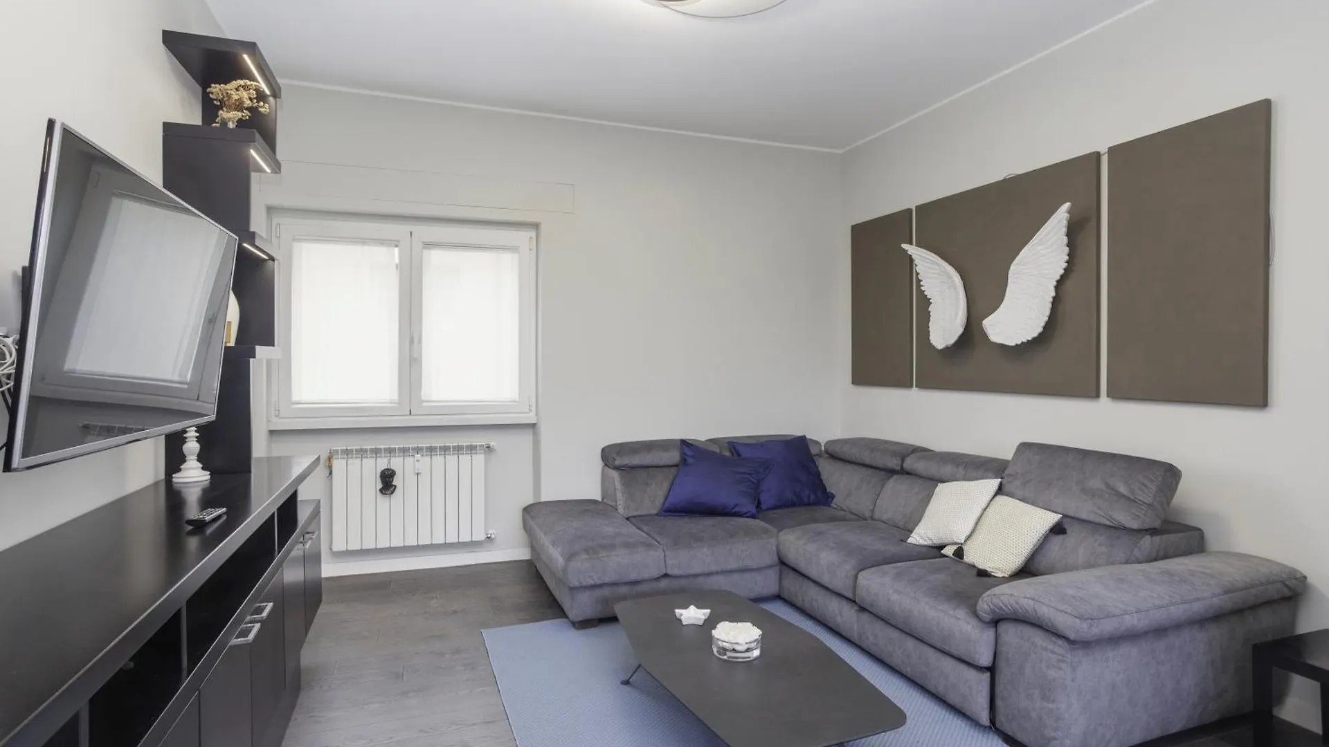 Elegant Apartment Metro A - By Openroma  Rome