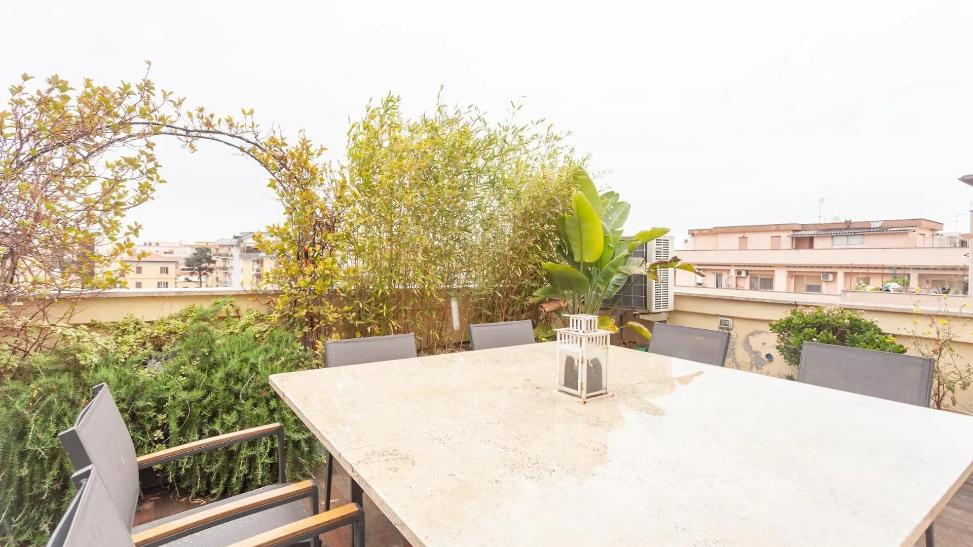 Elegant Apartment Metro A - By Openroma Italy